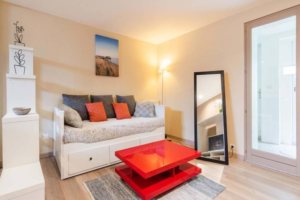 Studio Next To Bordeaux City Center With A Terrace Bègles Exterior foto